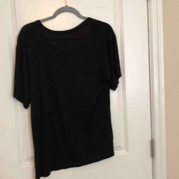 Black tee - Picture 4 of 4